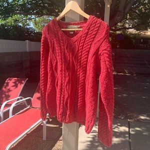 Inis Crafts 100% merino wool sweater red, size L